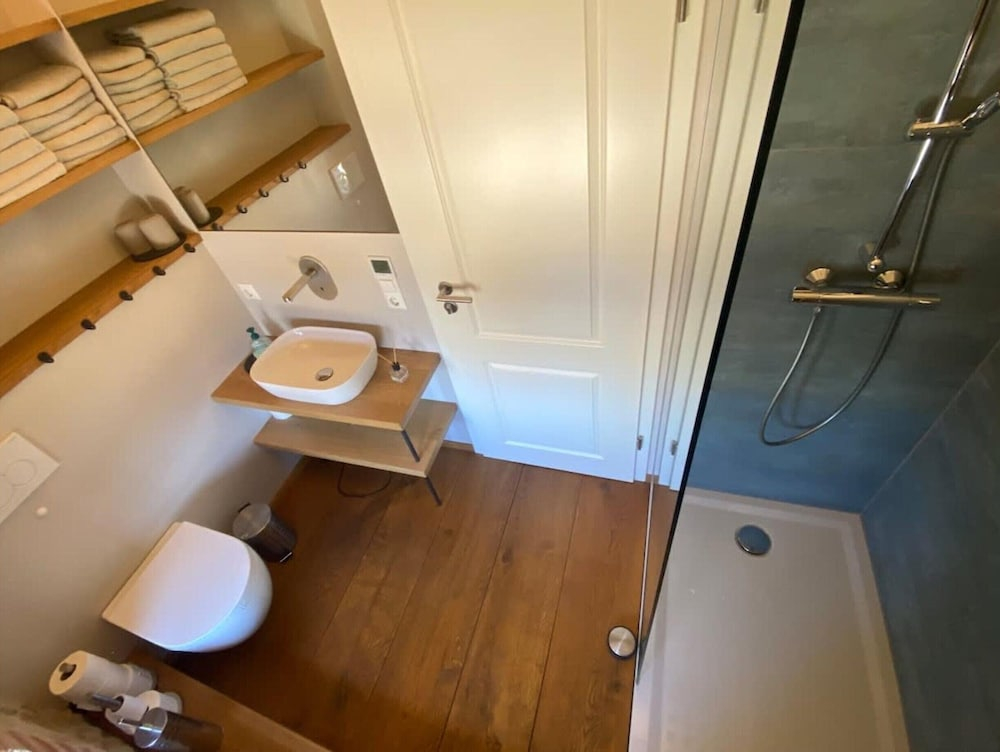 Ferienwohnung mit Kamin & Sauna im Historischen Gewolbe - Best Price!