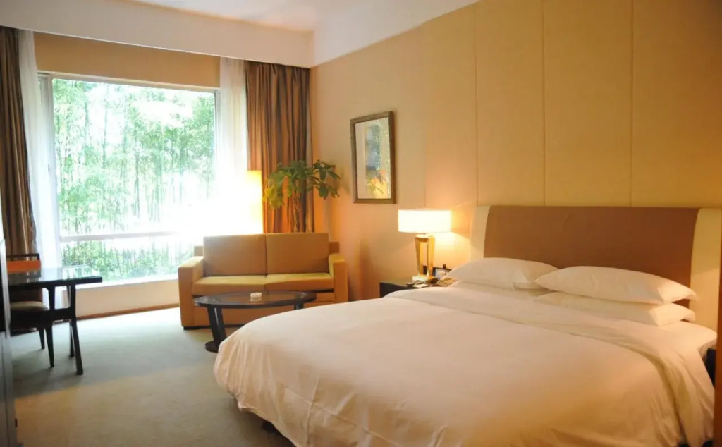 Starway Hotel
