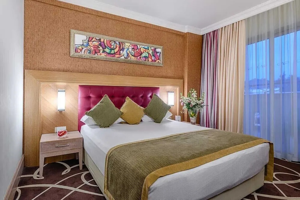 The Nora Hotels Family Club