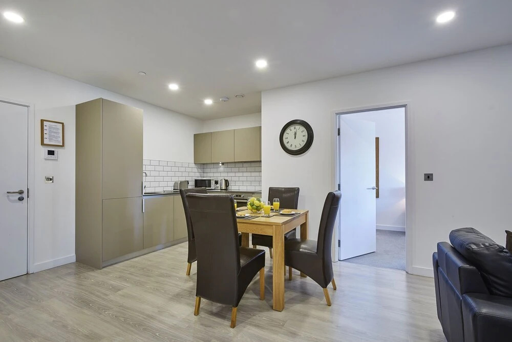 Platform Apartments by ESA