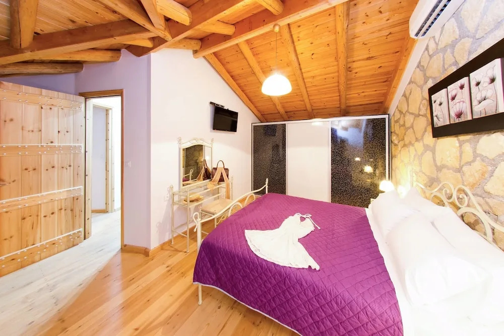 Tireda Villas