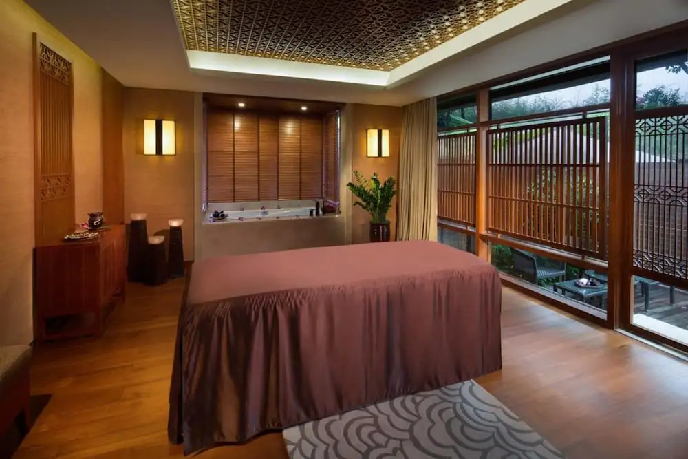 Ji Zhuang Hotel