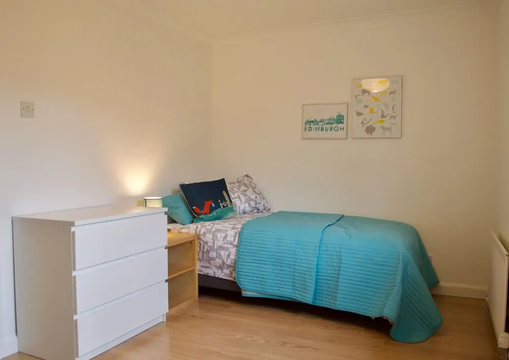2 Bedroom Central Apartment
