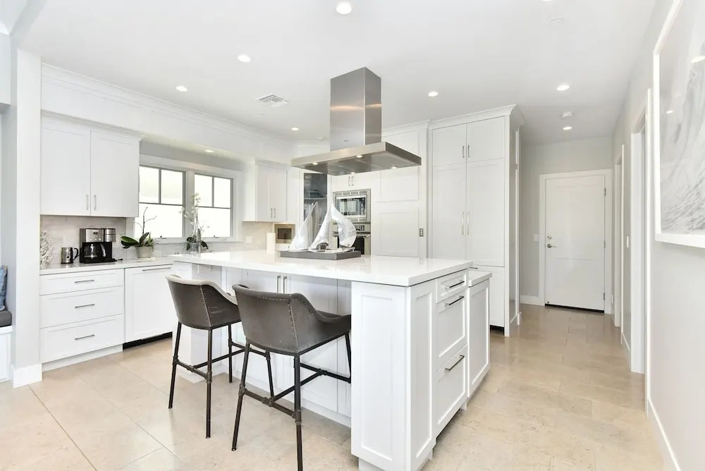 1505 E Ocean 4 Bedroom Home