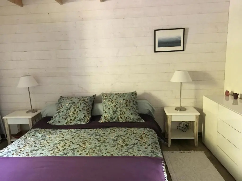 Confortable logement de plain pied sur 2 terrasses