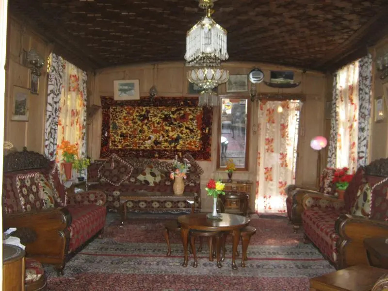 Young Shahzada Group of Houseboats
