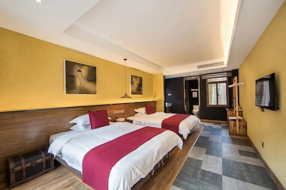 Hua Xi Tang Hotel