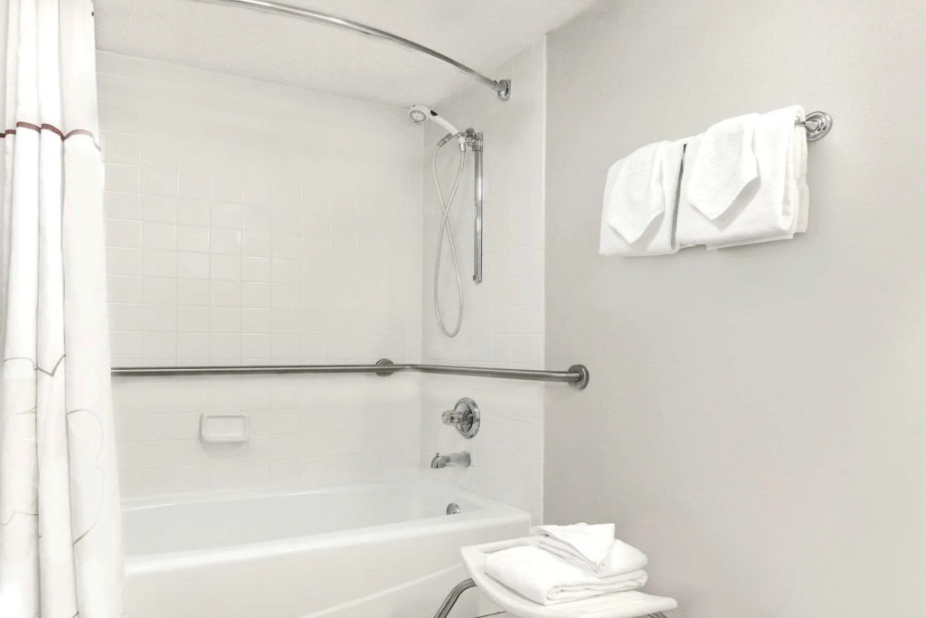 Value Suites Extended Stay - Arlington