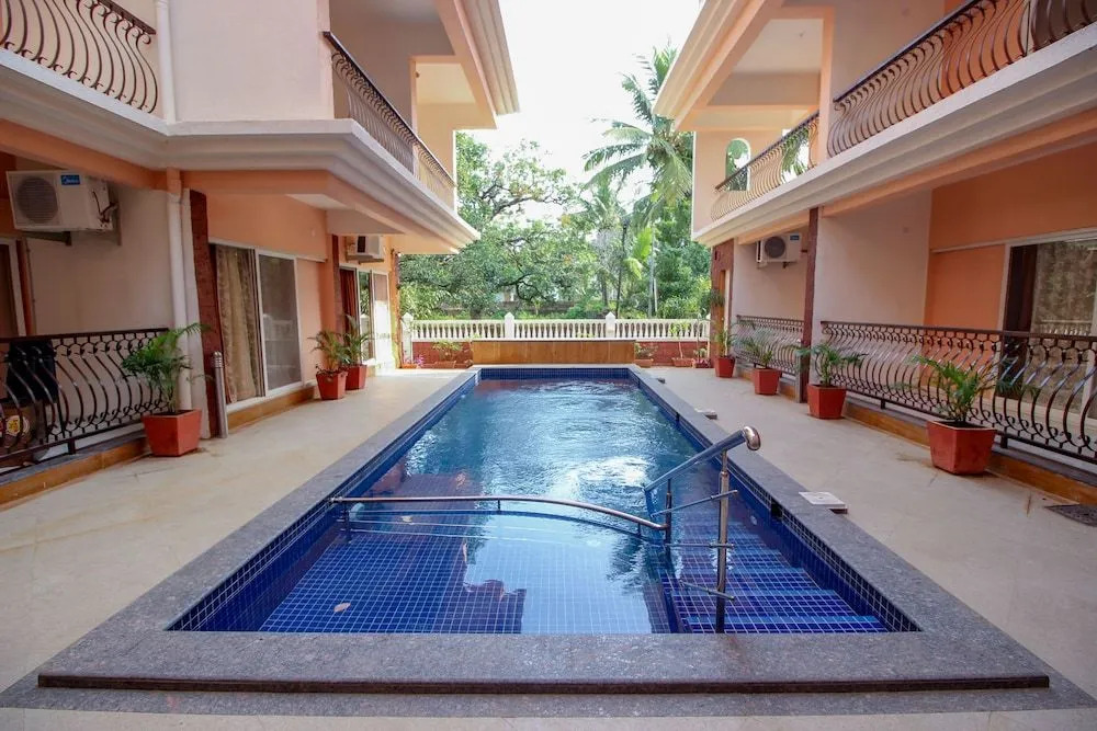 OYO 10973 Home Exotic 2BHK Pool View Siolim