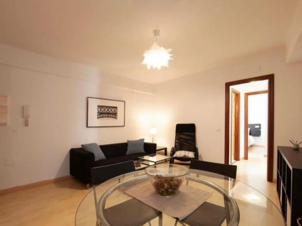 CERVANTES Apartment 27 2BR 1BT