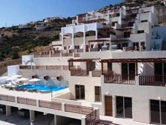 Paschali Hills Apartments
