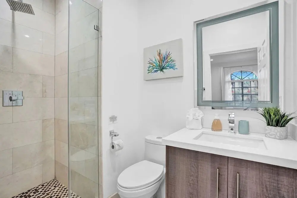 4BR Hollywood Beach Home with Pool