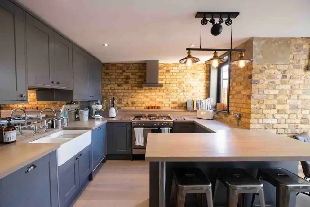 Stylish 2 Bed House in Superb Greenwich Location