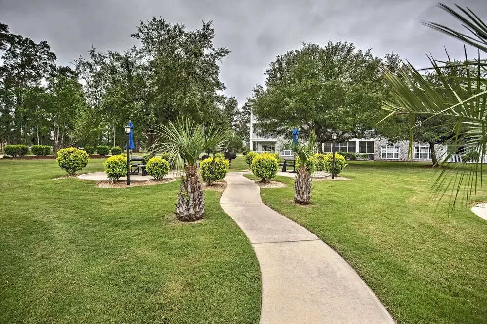 Golfer's Paradise: Myrtle Beach Condo w/ Pool!