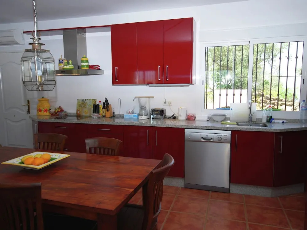Inviting Holiday Home in Arenas With Private Swimming Pool