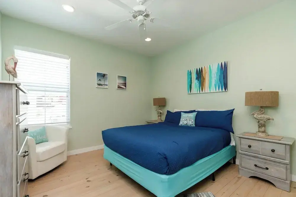 Pet Friendly Shared Pool Sleeps 14