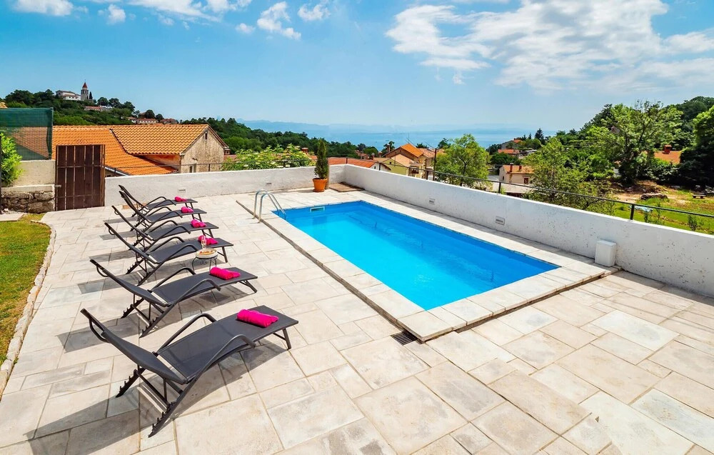 Nice Home in Veprinac with Outdoor Swimming Pool, Hot Tub & 5 Bedrooms