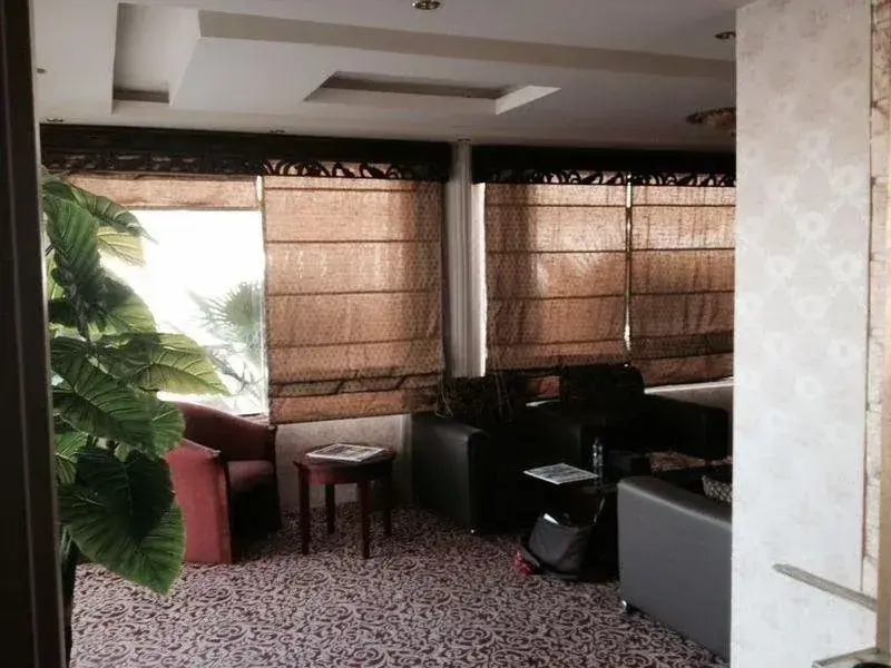 Blancia Hotel Apartment 1