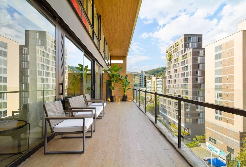 Energy 801 One Bedroom Executive