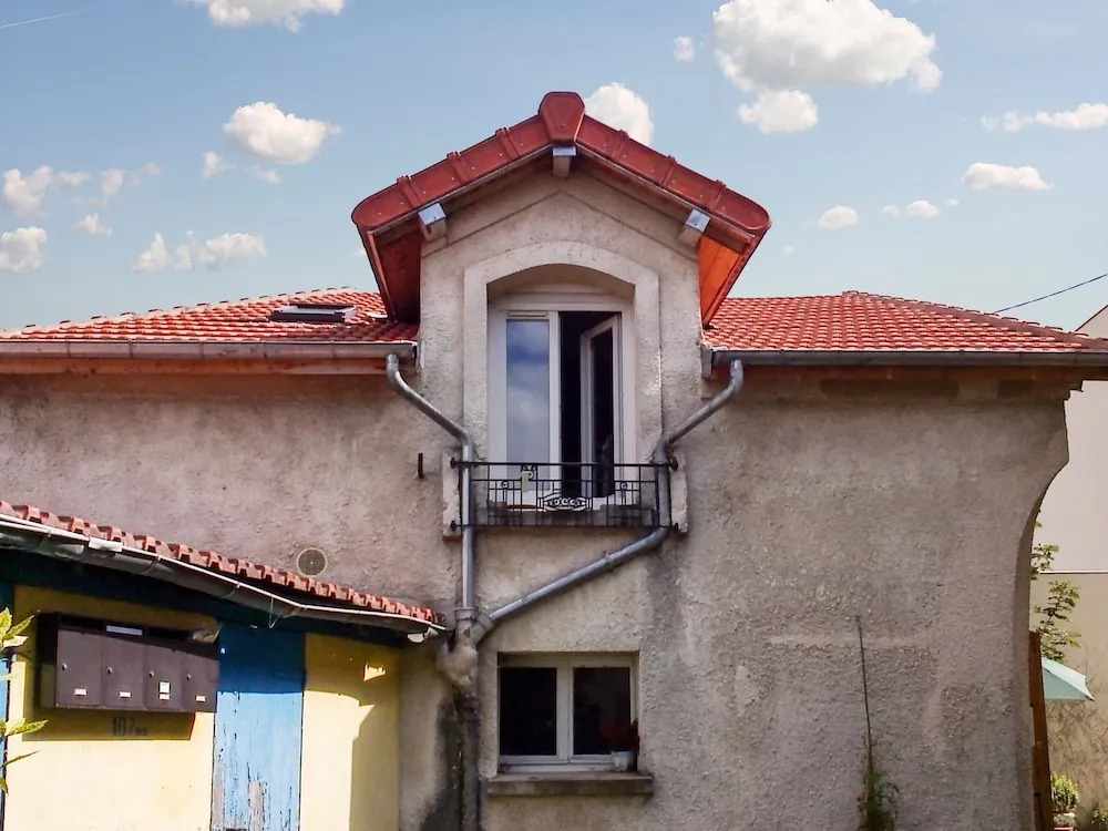 House With one Bedroom in Le Chesnay, With Furnished Garden