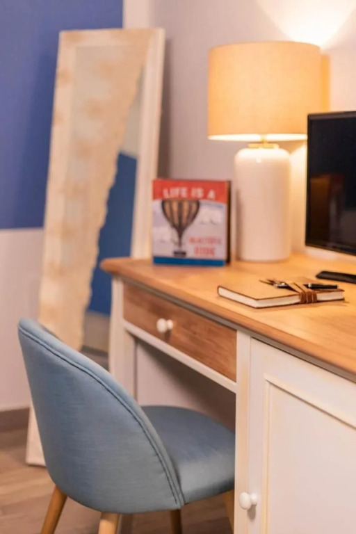 Maeli Rooms
