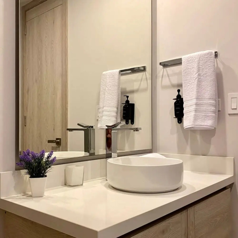 w Cozy 2BR w Balcony n AC in Cartagena