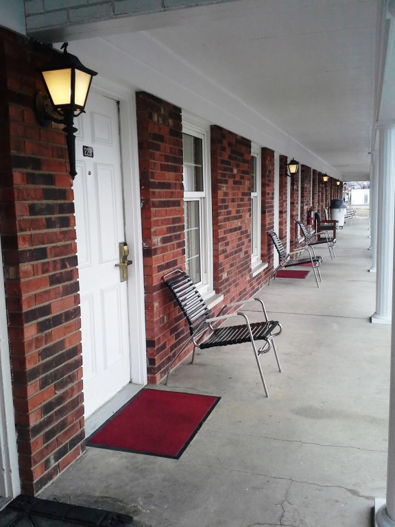 Holiday Motel