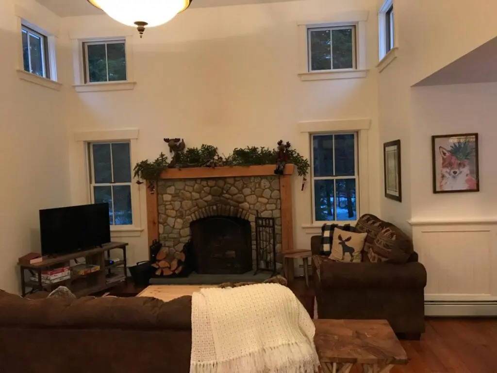 MO Private home in beautiful wooded setting - close to Bretton Woods AC