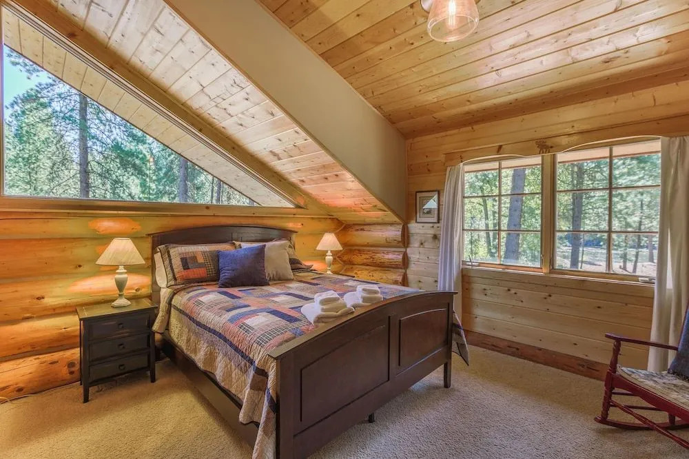 Arrowhead Lodge
