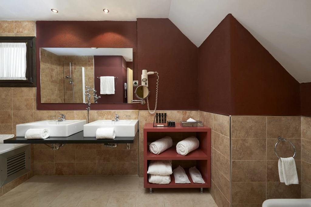 Eurostars Royal Tanau