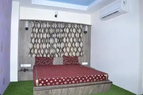 Shiv Villas Hotel
