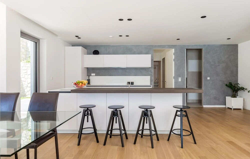 Nice Apartment in Opatija With 4 Bedrooms, Sauna and Heated Swimming Pool