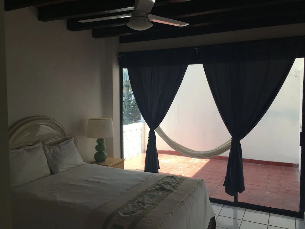 Tropicus 8 Romantic Zone Estudio Room With Terrace