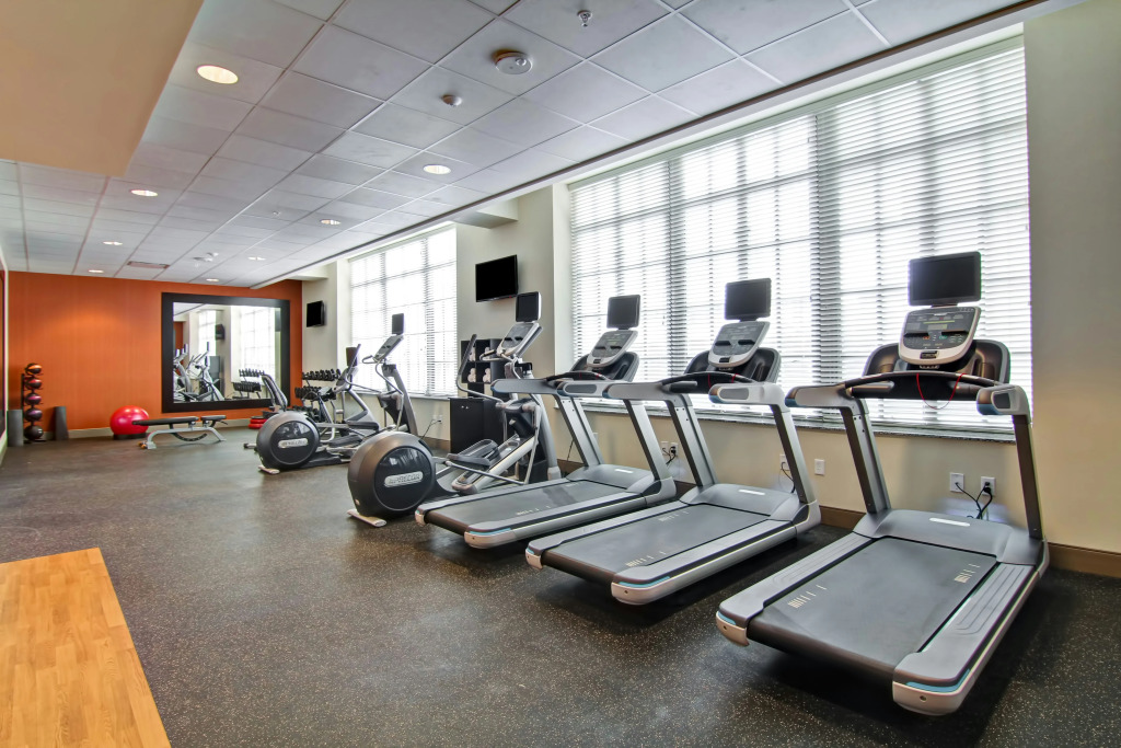 Hampton Inn and Suites Cincinnati - Downtown