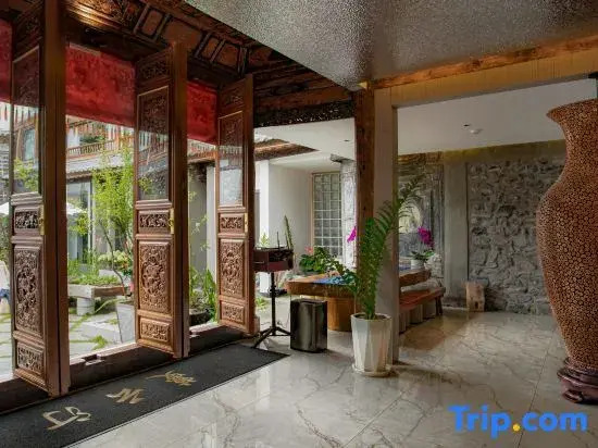 Manyun Ting Bai Ethnic Centennial Courtyard Designer Meisu