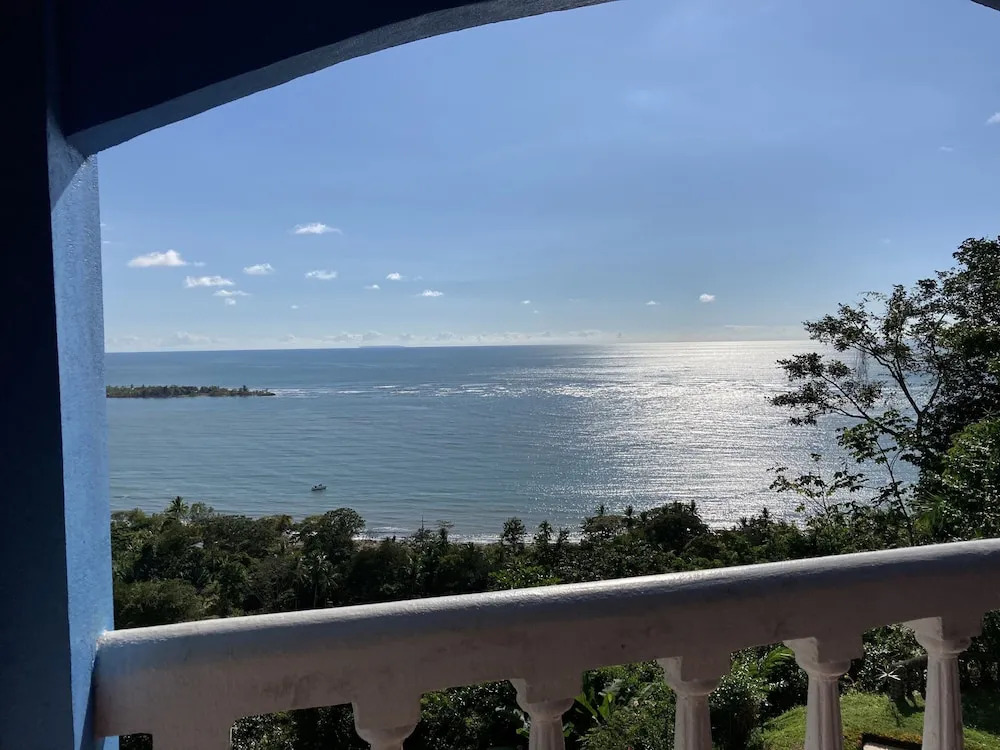 El Paraiso Azul