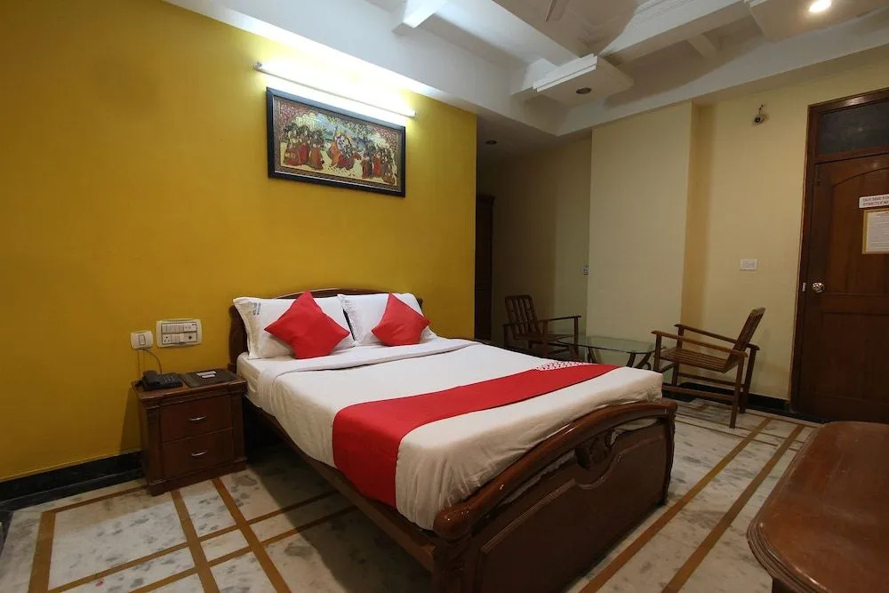 Oyo 35457 Hotel Kubera Palace