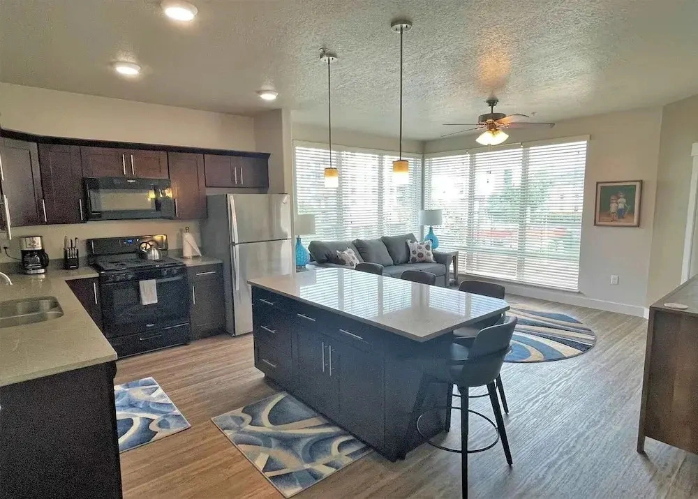 Luxury Condo in the Best Part of Downtown