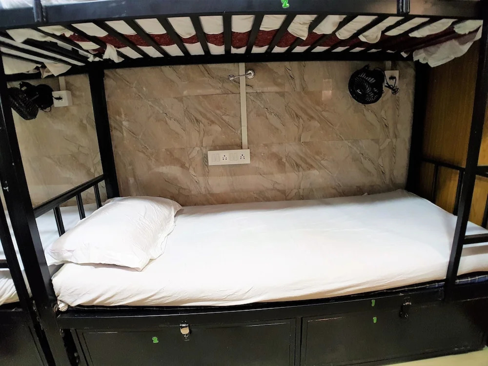 Hexa Super Dorm