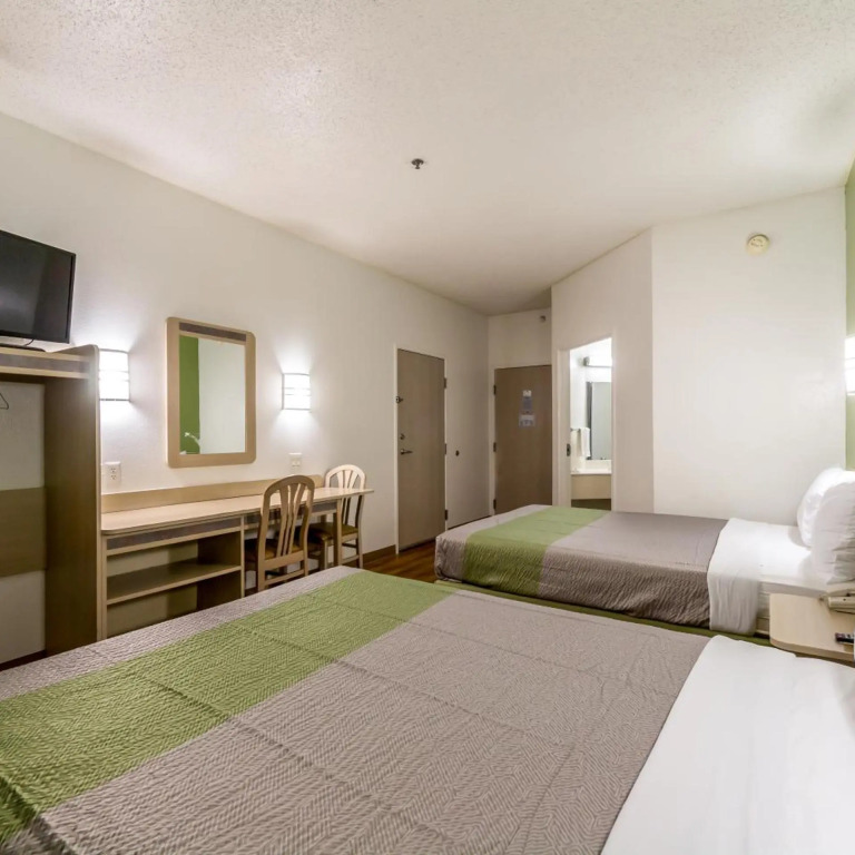 Motel 6-San Antonio, TX - South
