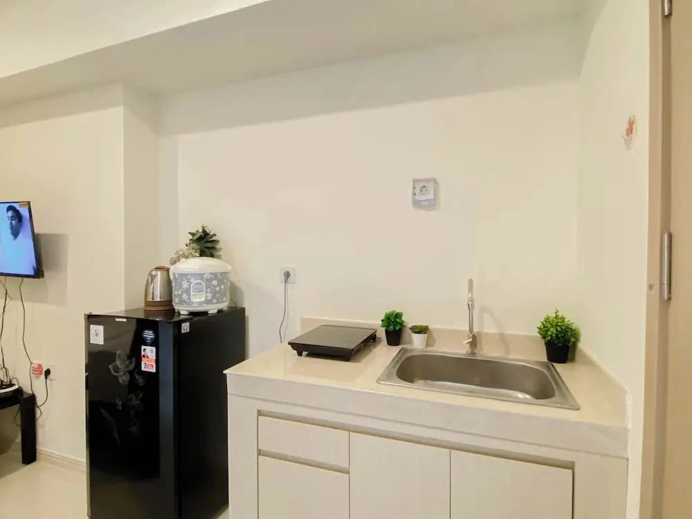 Comfortable And Minimalist Studio At Apartment Meikarta District 1