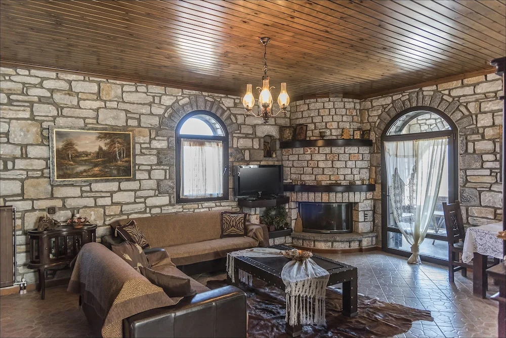 Stone Mansion Anavryti, ΑΜΑ 20569