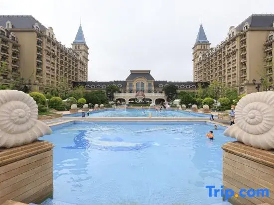 Qingdao·Qiyu·Ocean-Loving Azure Vernal Coastal Resort Homestay (Jinshatan Beer City Branch)