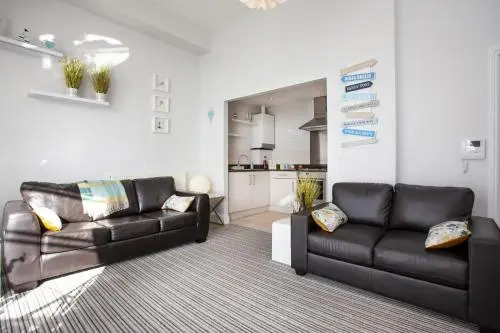 Sea-la-Vie 9 Astor House Torquay