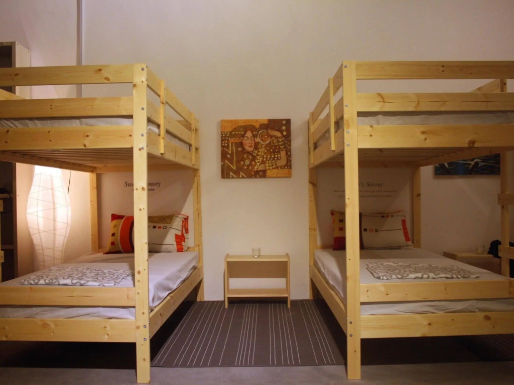 Bed and Bike Backpacker Studio - Hostel