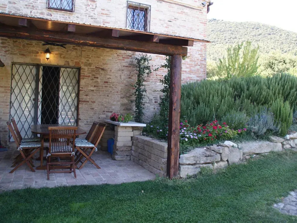 Belvilla by OYO Spacious Villa in Treia With Pool