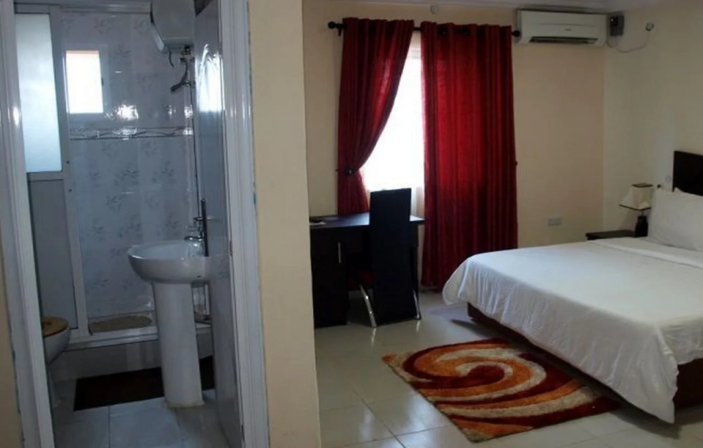 Class Suites Budget Ogba