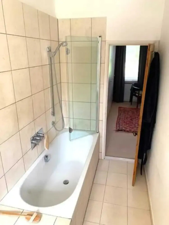 Lovely 1br 2 Bed Entire House W/Garden, 4 Guests