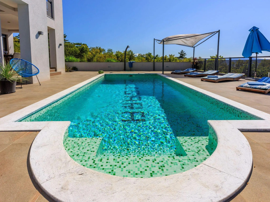 Modern villa with pool and amazing sea and panoramic  view !