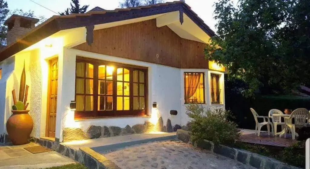 Posada del Halcón - Cabañas y Suites